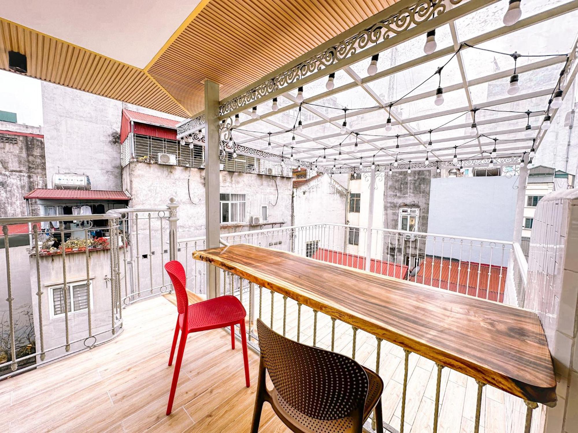 La Casa Di Dicembre, Hanoi